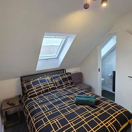 Causeway Flat In Fishponds *