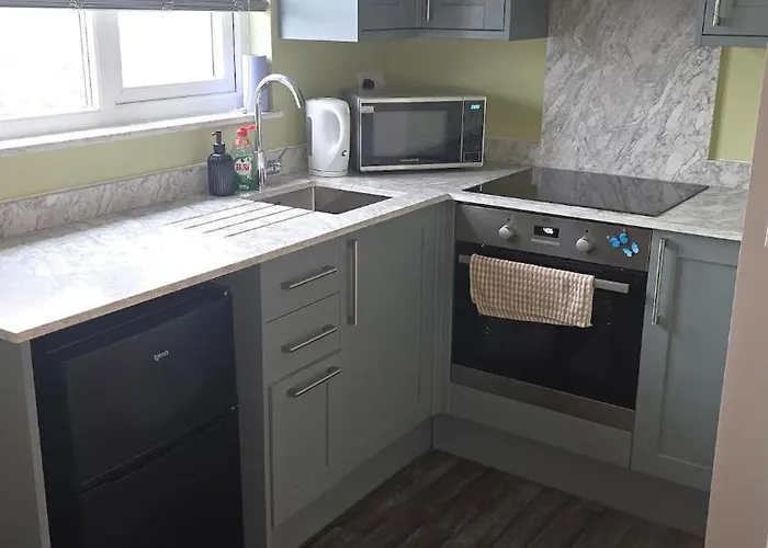 Lägenhet Causeway Flat In Fishponds